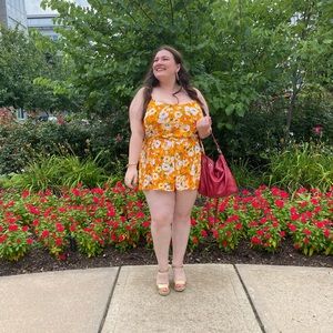 Super cute romper!☀️